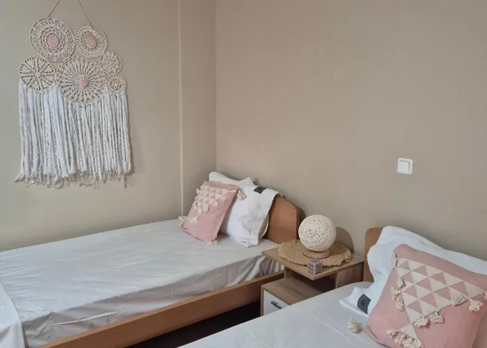 Nefelyfamilyhouse2