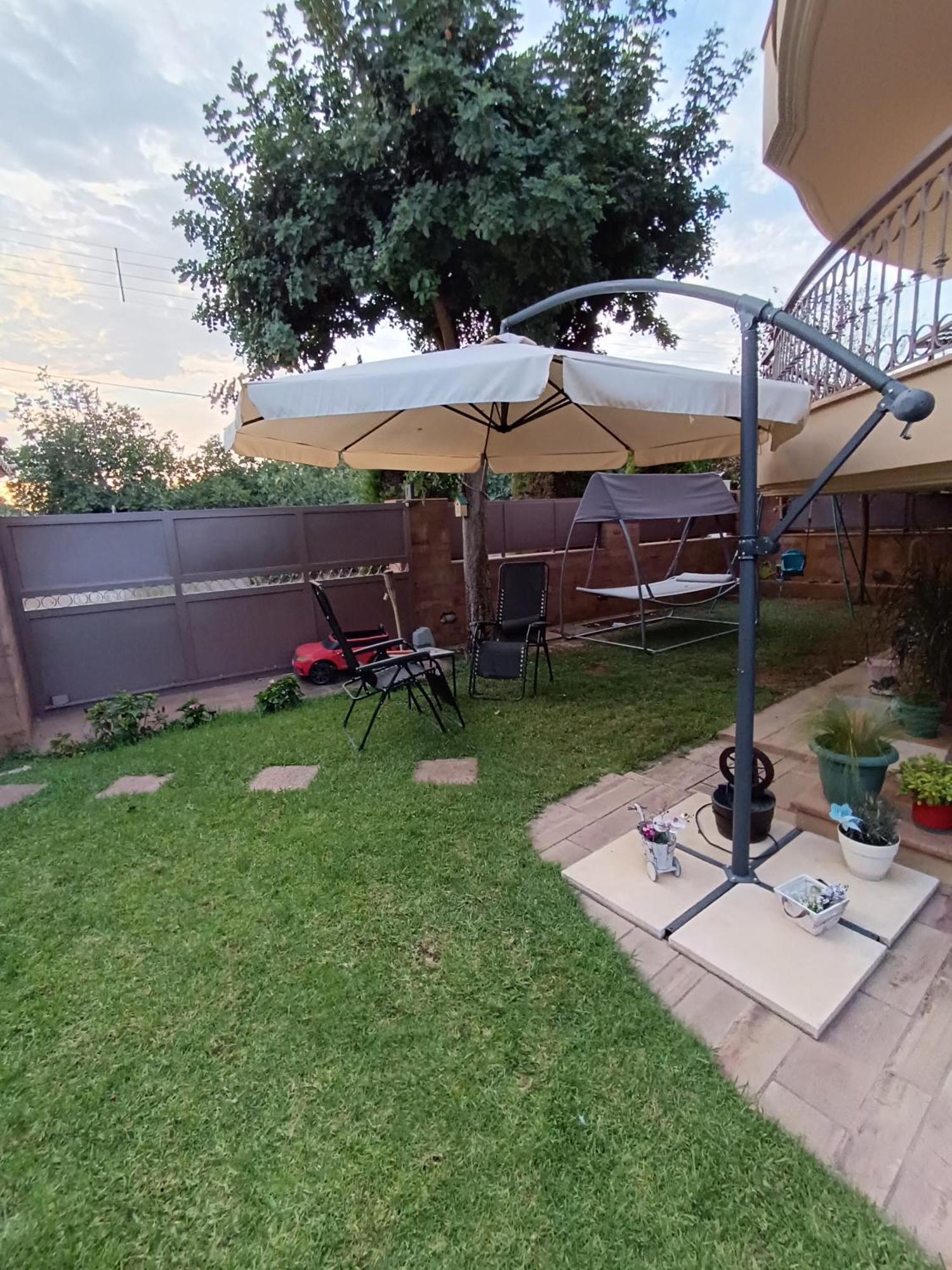 Nefelyfamilyhouse2