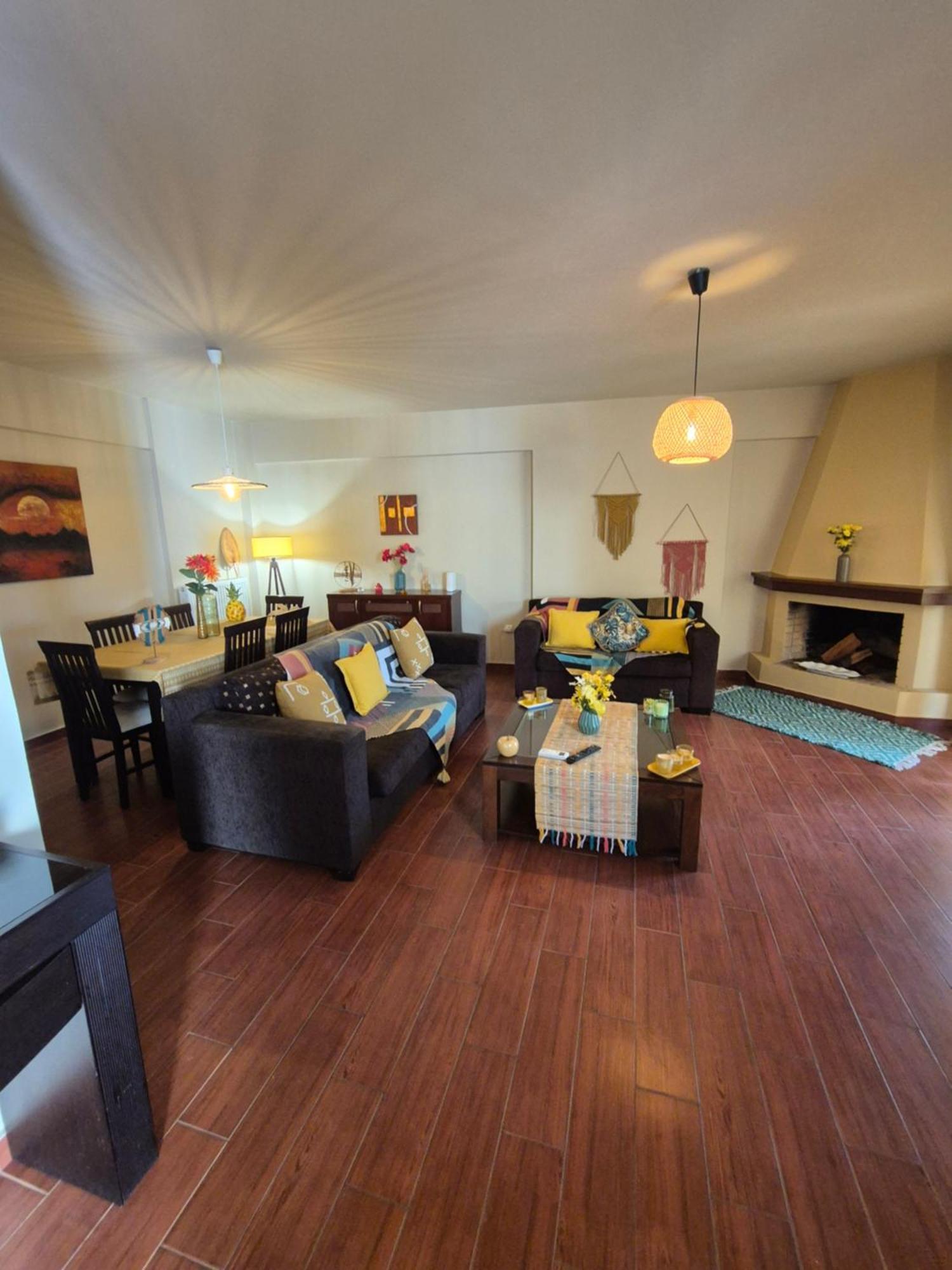 Nefelyfamilyhouse2 Vila