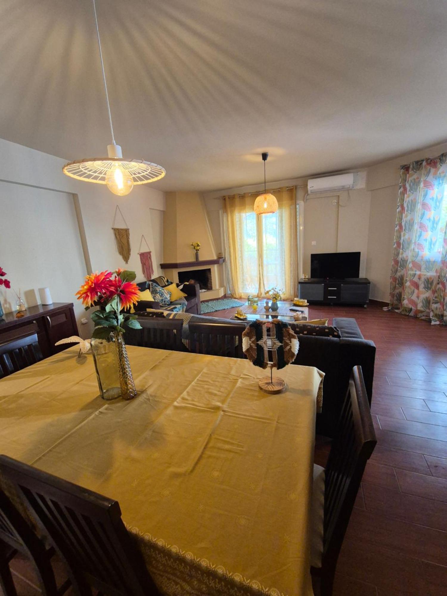 Nefelyfamilyhouse2 Villa *