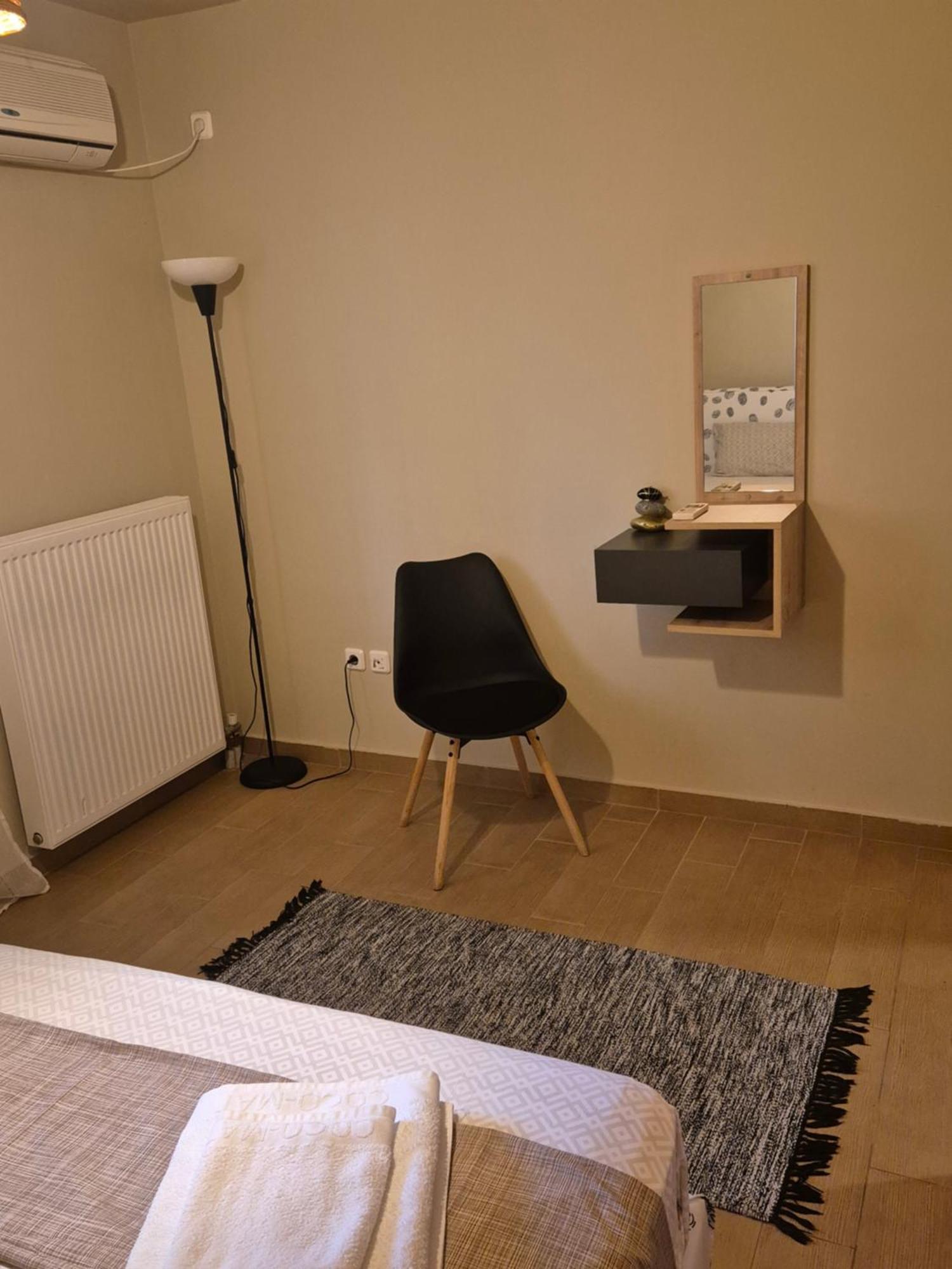 Nefelyfamilyhouse2 * Lagonisi